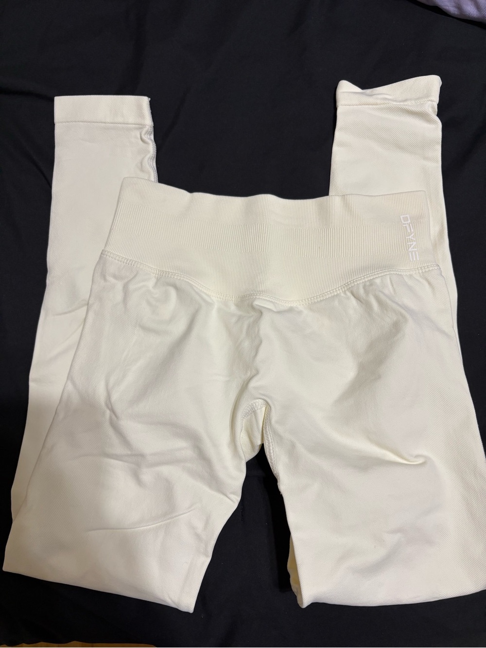 DFYNE Ivory Impact Leggings